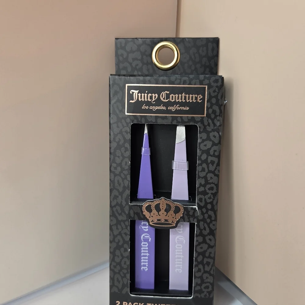 💜▪️Juicy Couture▪️ Lavender and Lilac Tweezer Set Of 2